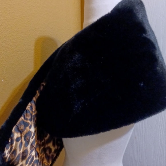 scarf - Picture 4 of 9